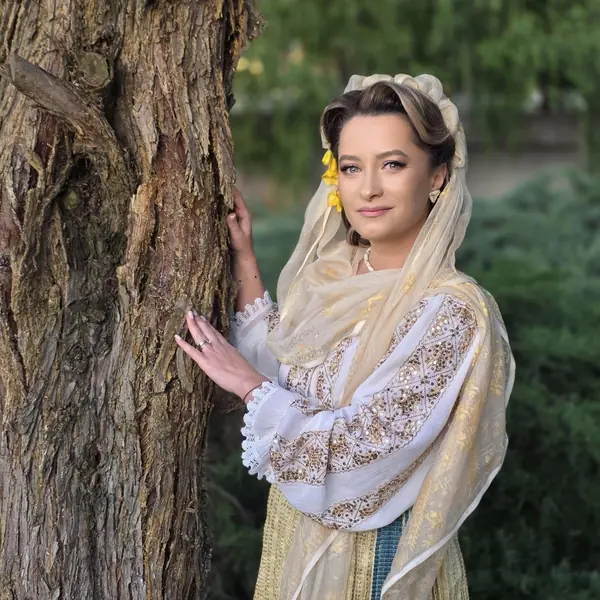 Adriana Deaconu - solistă, Regal Orchestra